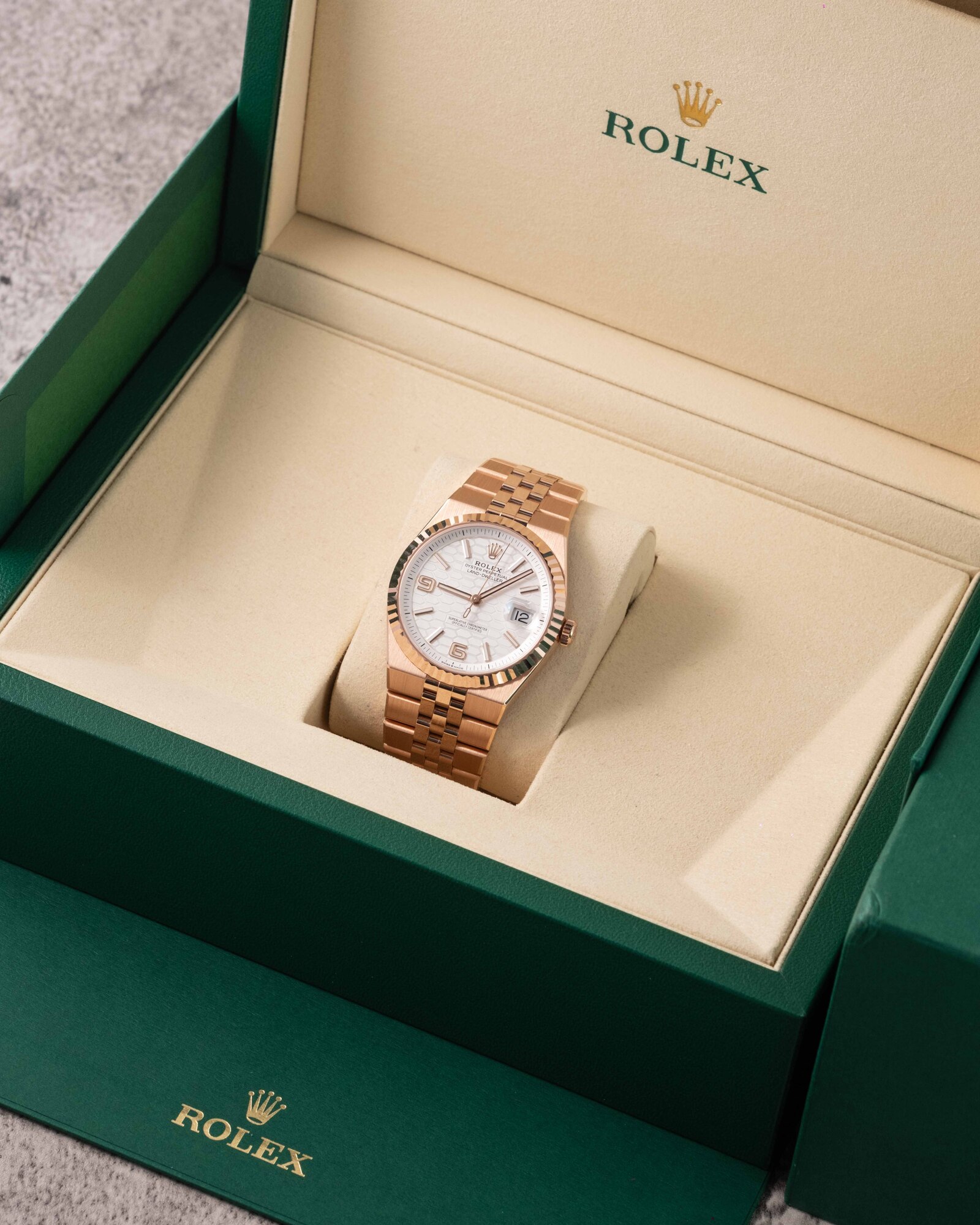 Rolex Land-Dweller 127335 thumbnail 2