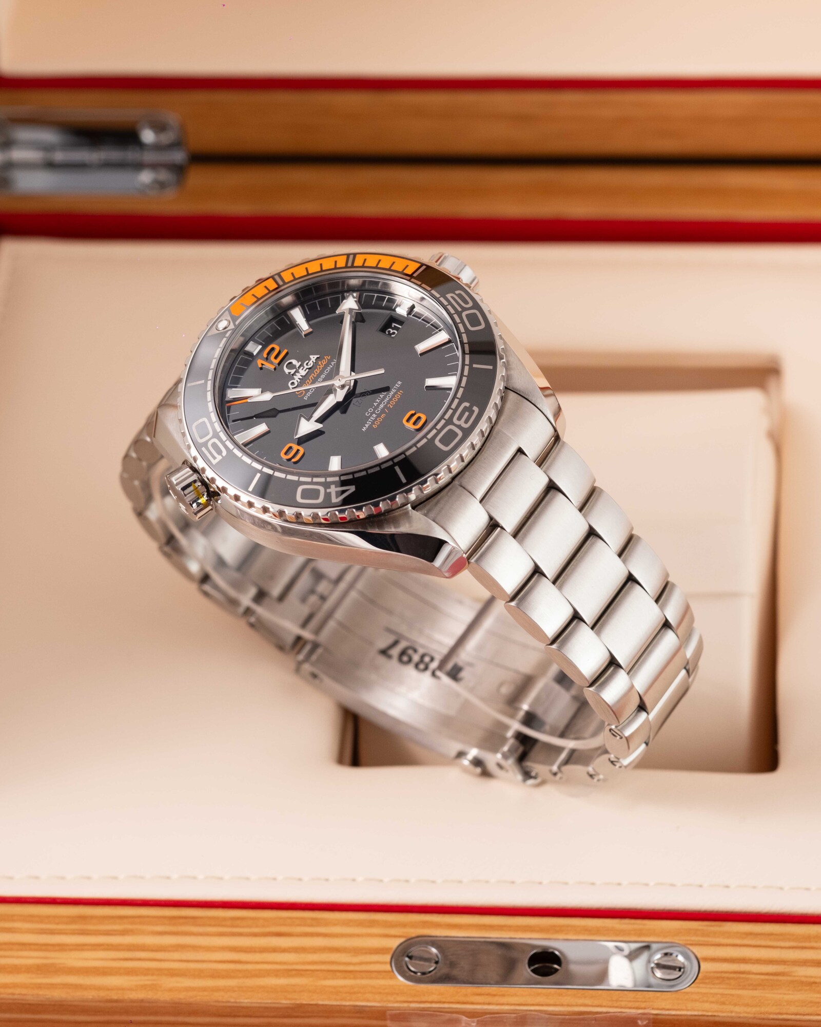 Omega Seamaster 215.30.44.21.01.002 2026 thumbnail 4