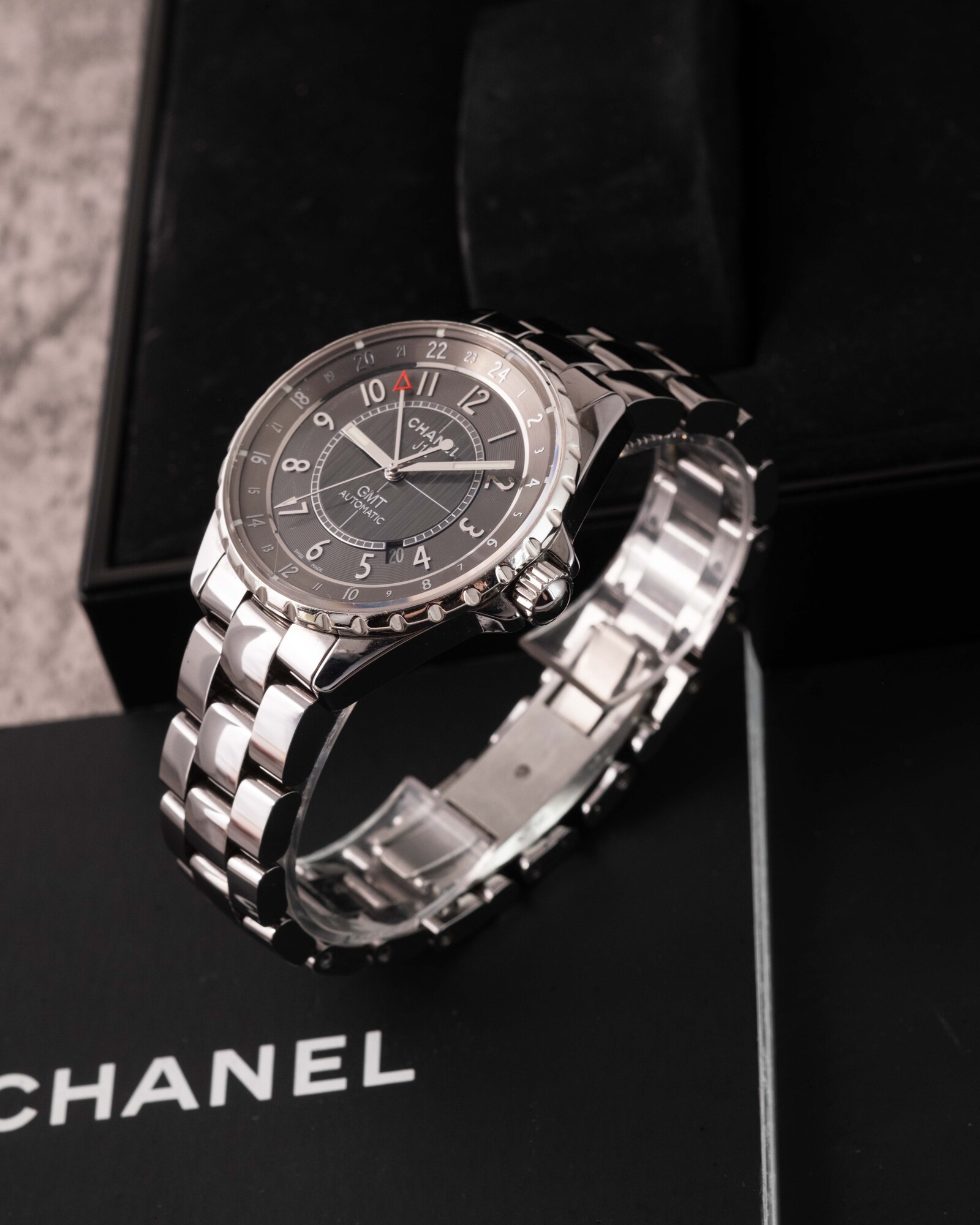 Chanel J12 GMT Automatic H3099 2016 thumbnail 3