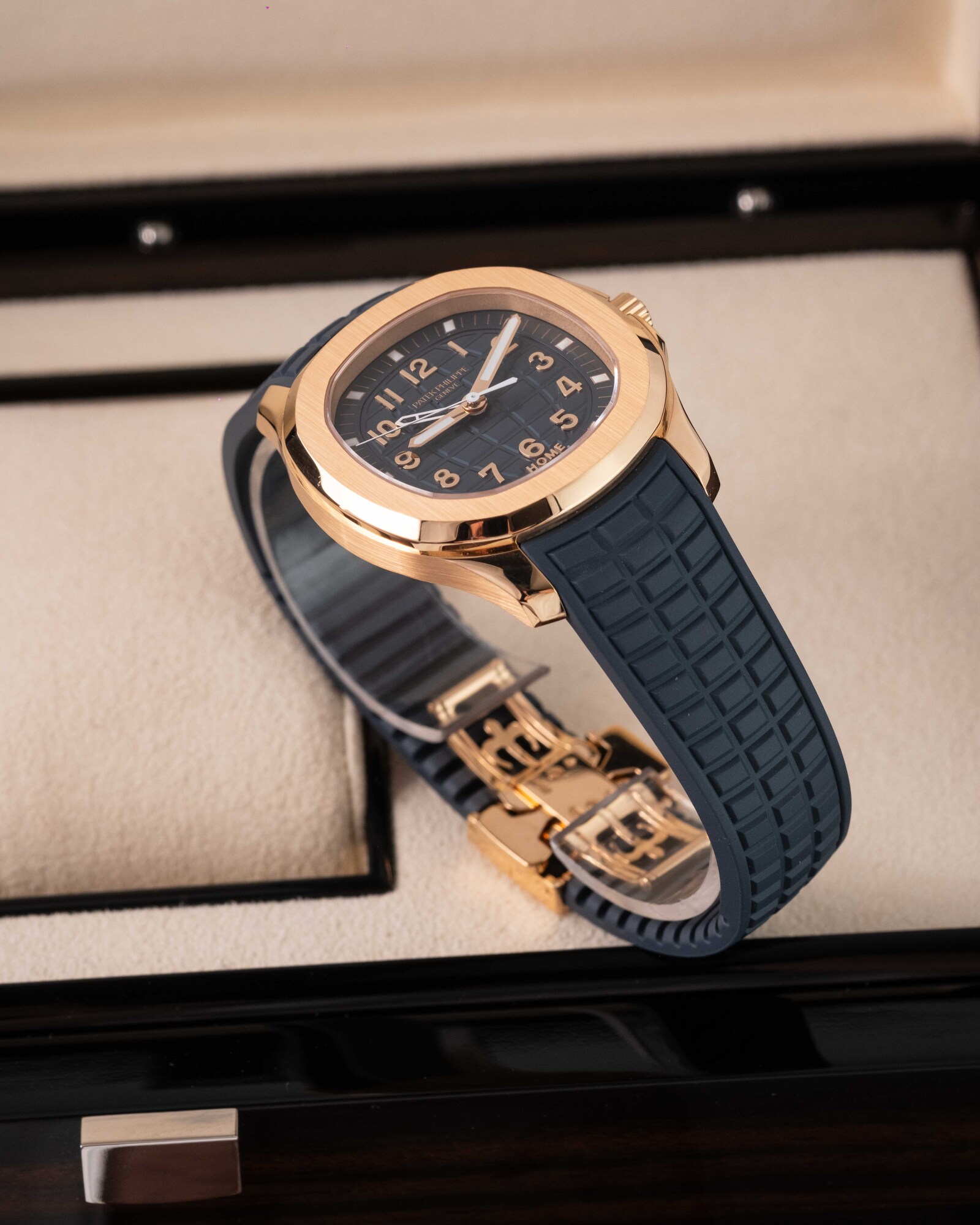 Patek Philippe Aquanaut 5269R-001 2024 thumbnail 4