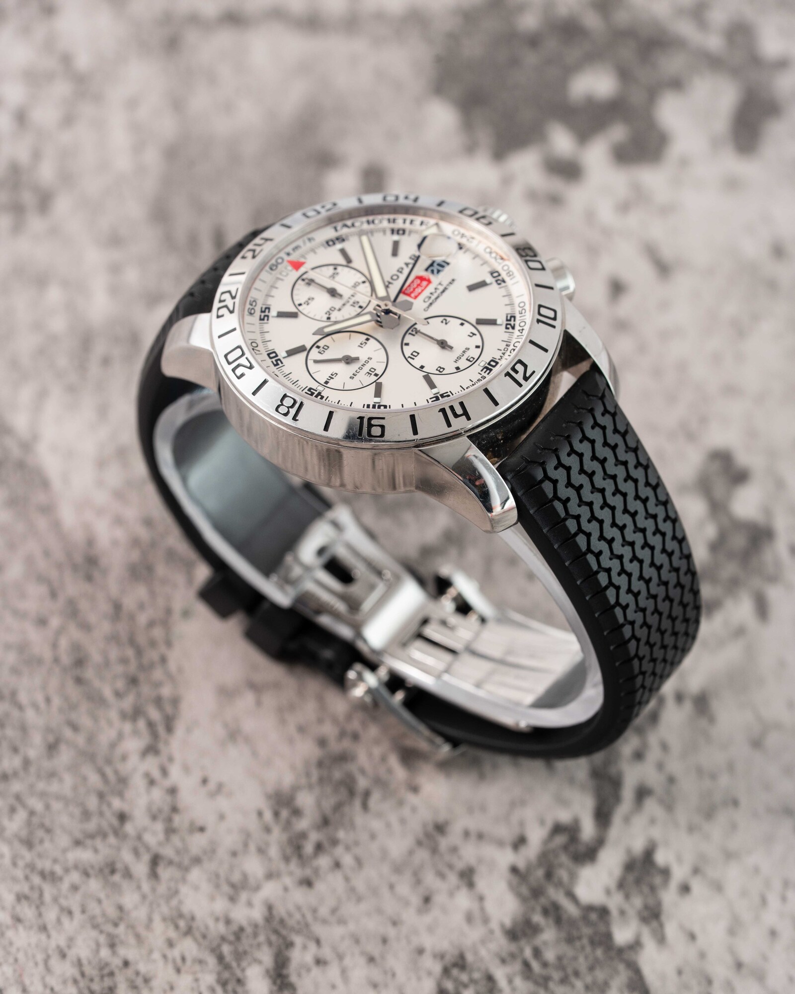 Chopard Mille Miglia GMT 8992 2010 thumbnail 4